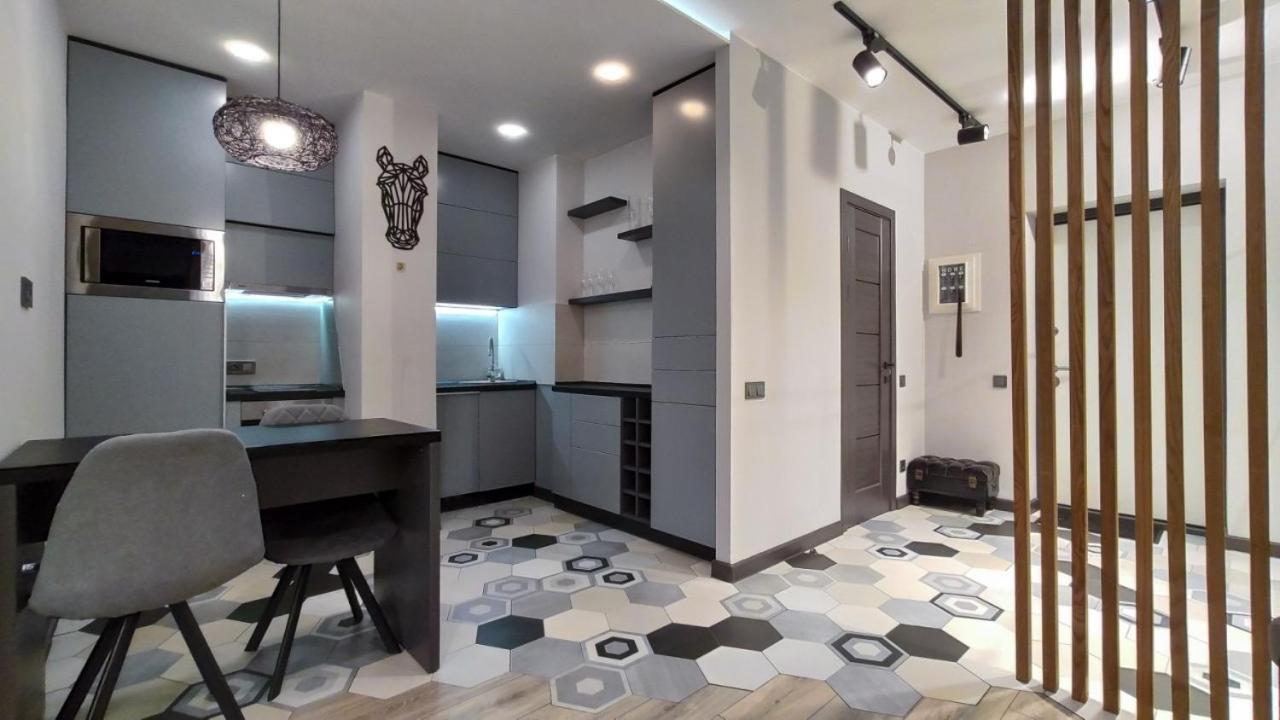 Petrovdom 52,67,205,213 In Smart Apartments In New York Concept House Kiew Exterior foto